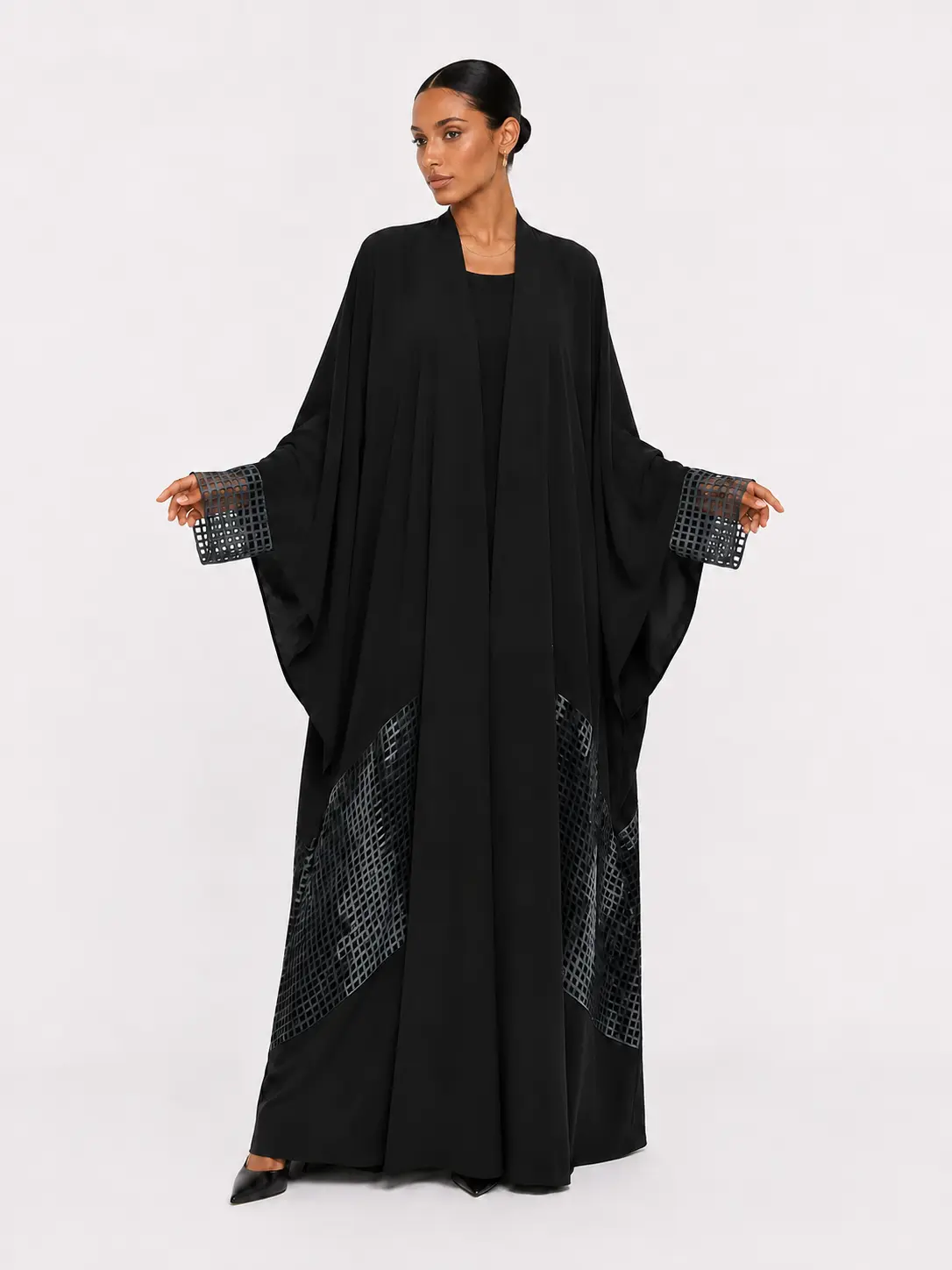 Rawshan Layl Open silhouette